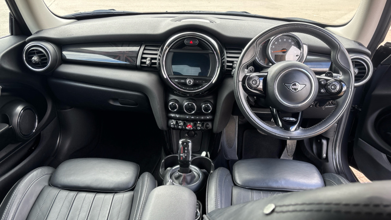 MINI Hatchback 2.0 Cooper S Exclusive II 3dr [Comfort/Nav Pack] Petrol Hatchback